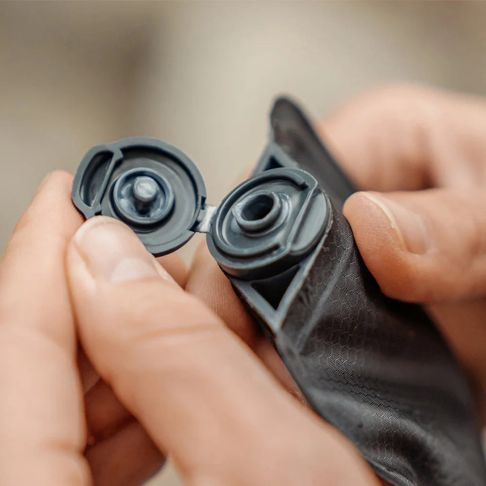 BYFT012137 Matador FlatPak Toiletry Bottle 3 Pack F.webp