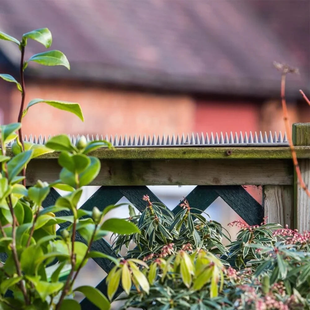 BYFT012393 STV Prickle Strip Garden Fence Topper 45cm D.webp