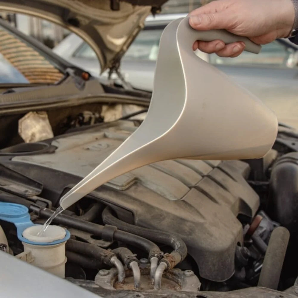 BYFT012441 STV No Spill Spouted Watering Jug 1L Assorted Colours B.webp