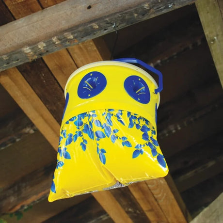 BYFT012449 STV Ready Baited Ultimate Outdoor Fly Trap D.webp