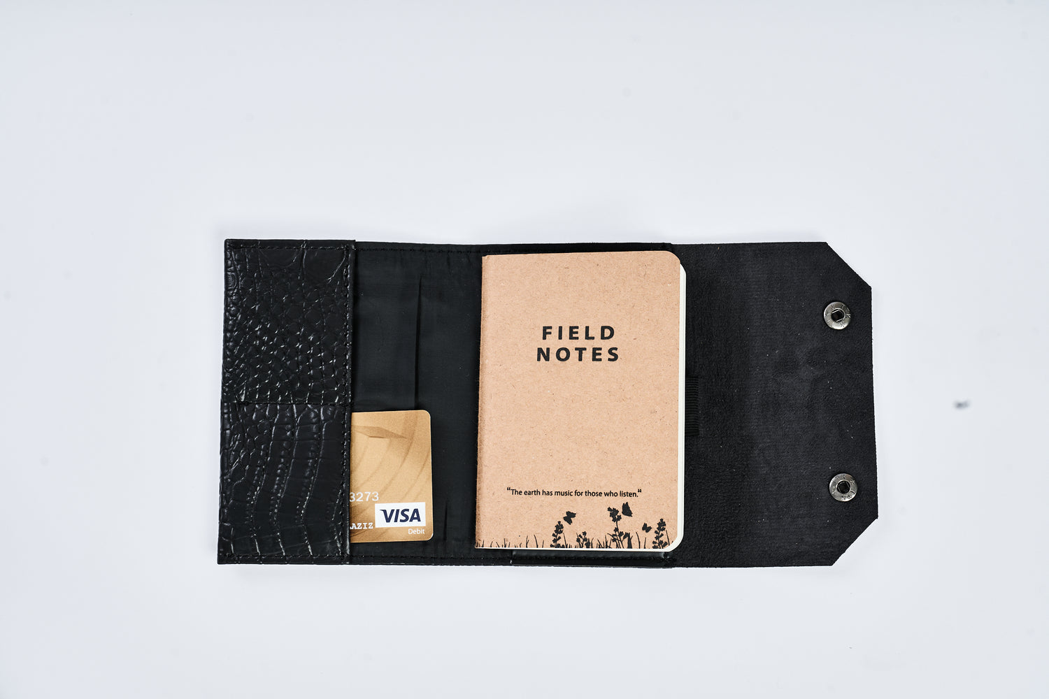 BYFT Croco Passport Case