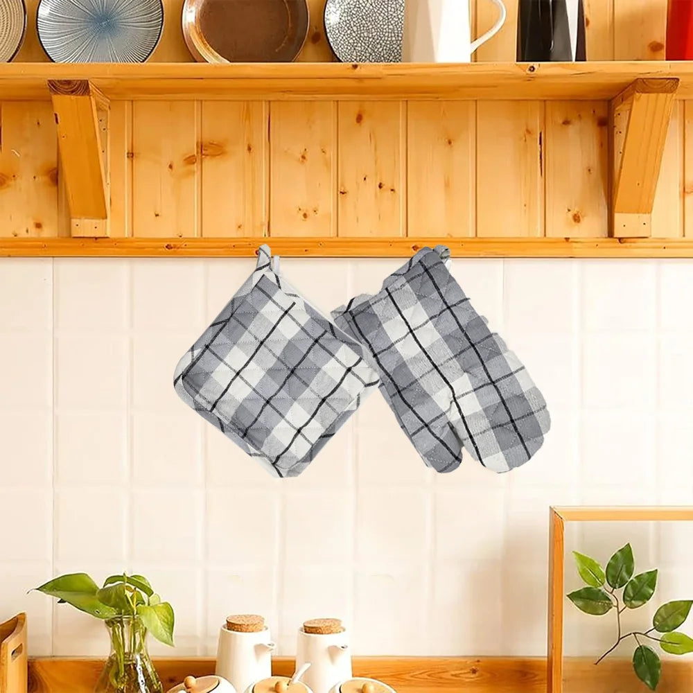 BYFT Orchard Cotton Gloves & Pot Holder Set - Light Grey & Black Checks Heat Resistant