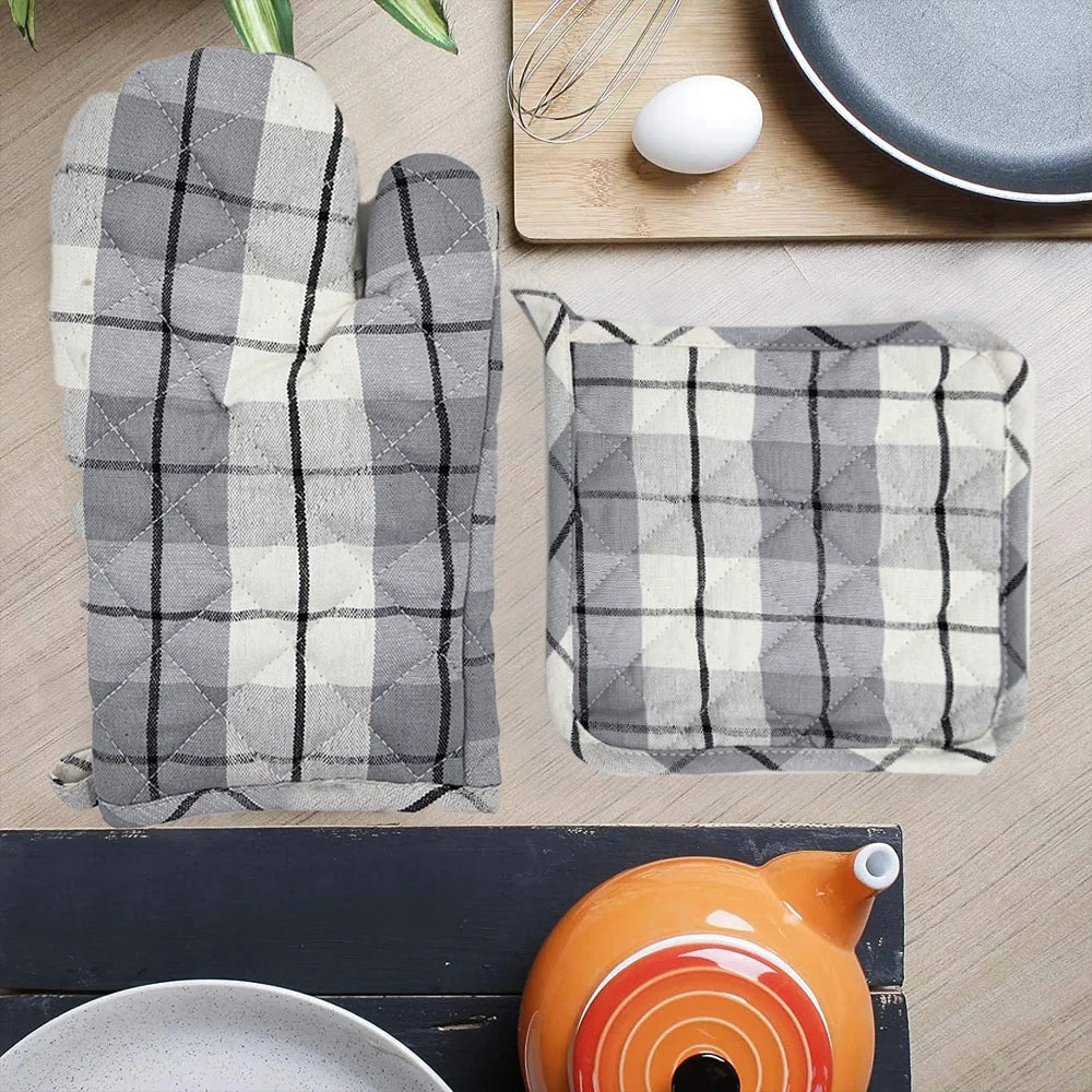 BYFT Orchard Cotton Gloves & Pot Holder Set - Light Grey & Black Checks Heat Resistant