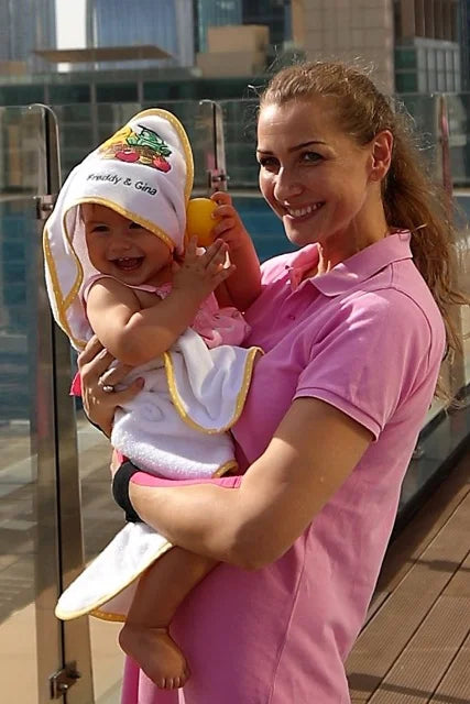 BYFT021204 Freds Gina Hooded Towel White Set of 01 D.webp