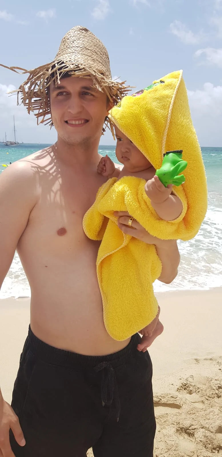 BYFT021205 Freds Gina Hooded Towel Yellow Set of 01 C.webp