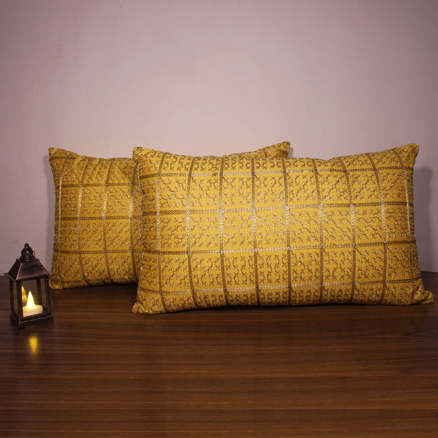 غطاء وسادة BYFT Orchard مقاس 12 × 20 بوصة (تصميم مربعات ذهبية - أصفر) غطاء وسادة مزخرف فاخر للأريكة والسرير وغرفة المعيشة - مجموعة من قطعتين