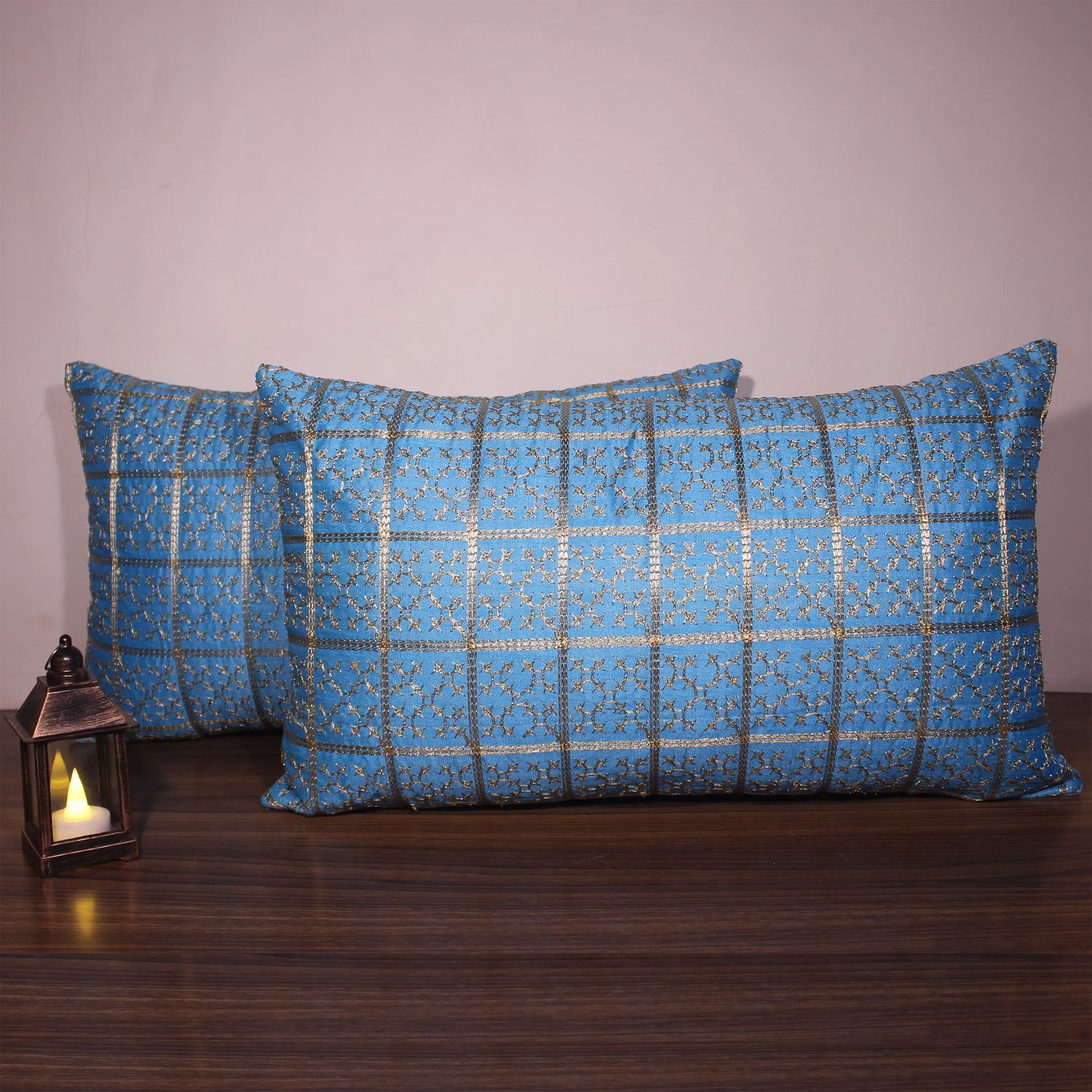 غطاء وسادة BYFT Orchard مقاس 12 × 20 بوصة (تصميم مربعات ذهبية - أزرق) غطاء وسادة مزخرف فاخر للأريكة والسرير وغرفة المعيشة - مجموعة من قطعتين