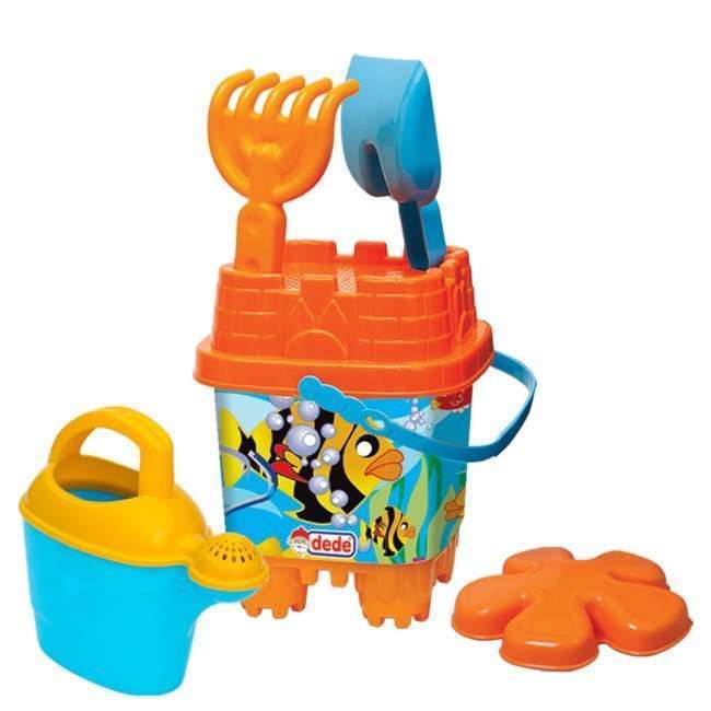 SMALL CASTLE BUCKET SET WITH PICTURE.jpg
