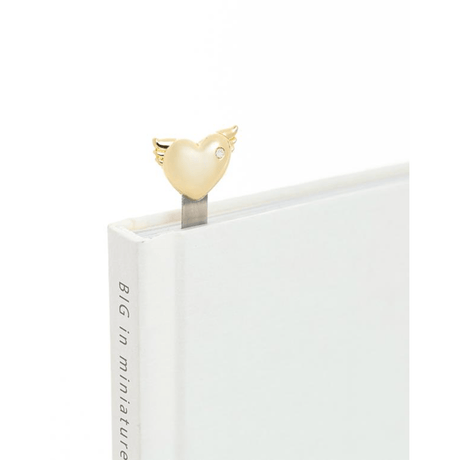BYFT012909 METALMORPHOSE MTM BOOKMARK Wing Heart Golden Zinc Alloy Set of 1 MTMB224 01 A.png