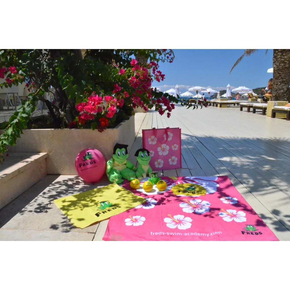 BYFT021064 Freds Pink Hibiscus Flower Beach Towel Velour Set of 01 K.webp