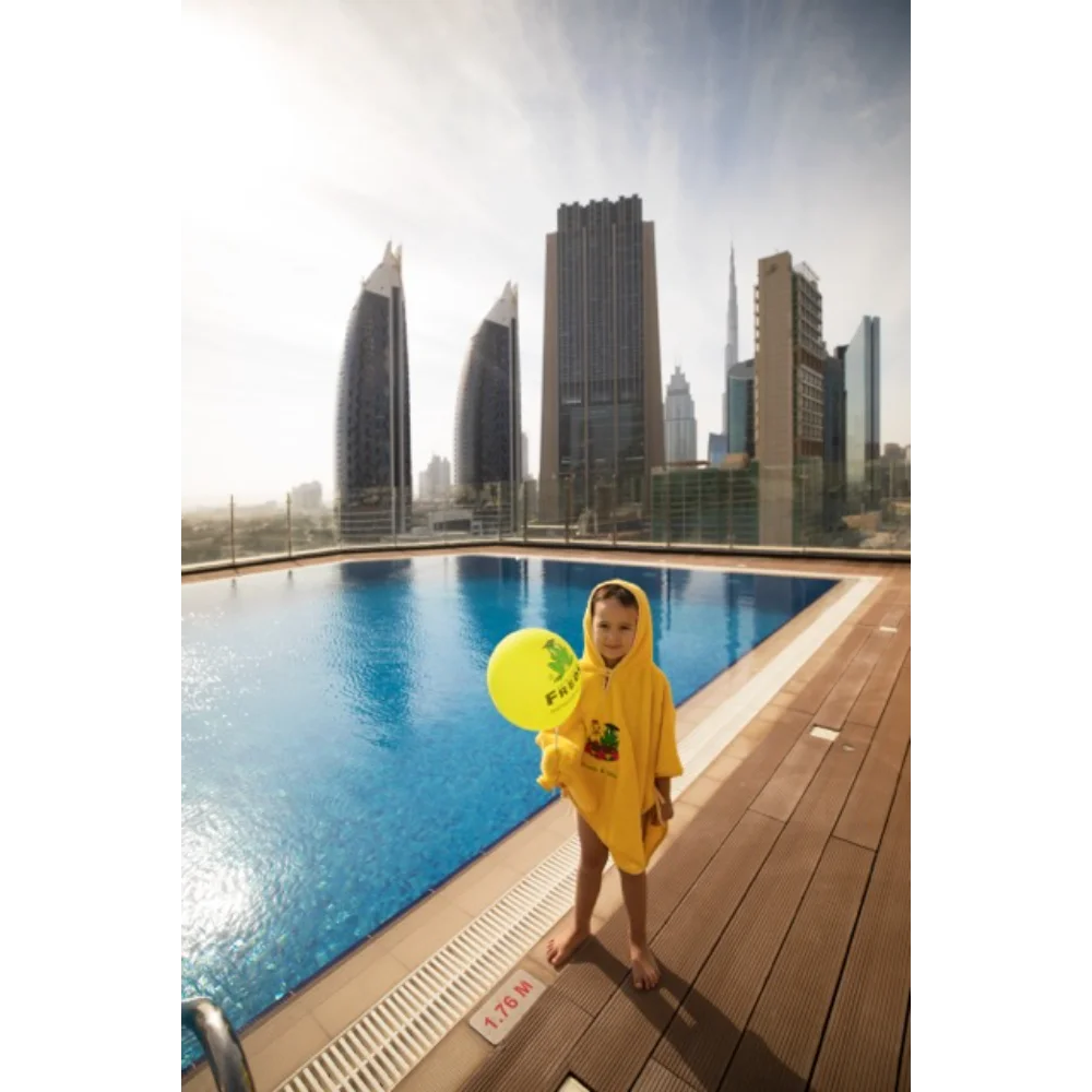 BYFT021071 Freds Poncho Gelb Yellow Set of 01 F.webp