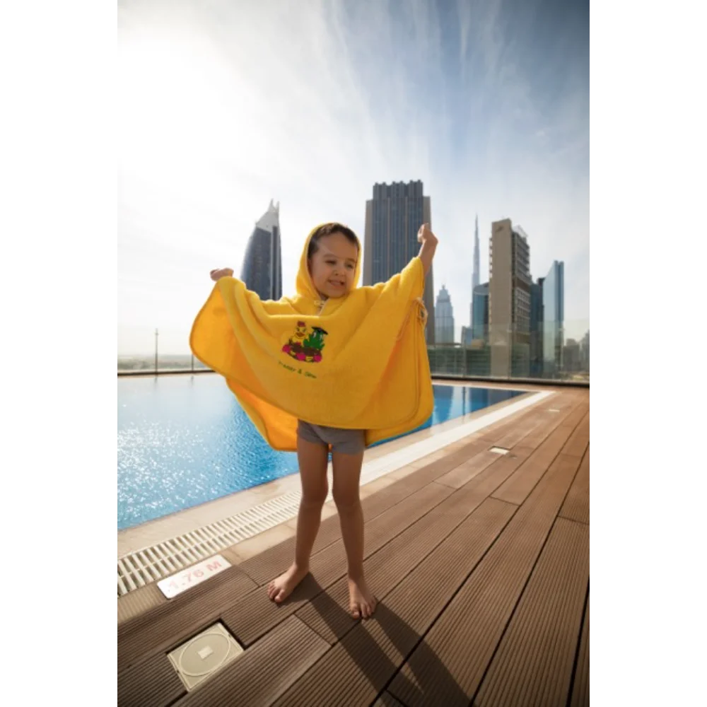 BYFT021071 Freds Poncho Gelb Yellow Set of 01 H.webp