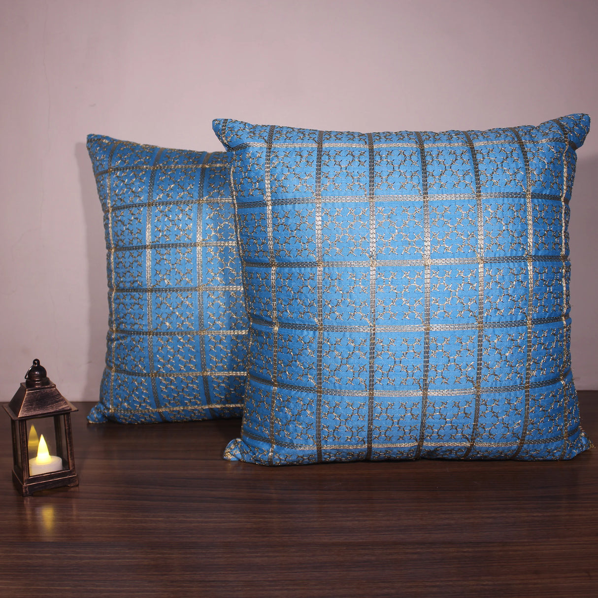غطاء وسادة BYFT Orchard مقاس 16 × 16 بوصة (تصميم مربعات ذهبية - أزرق) 40 × 40 سم غطاء وسادة مزخرف فاخر للأريكة والسرير وغرفة المعيشة - مجموعة من 02