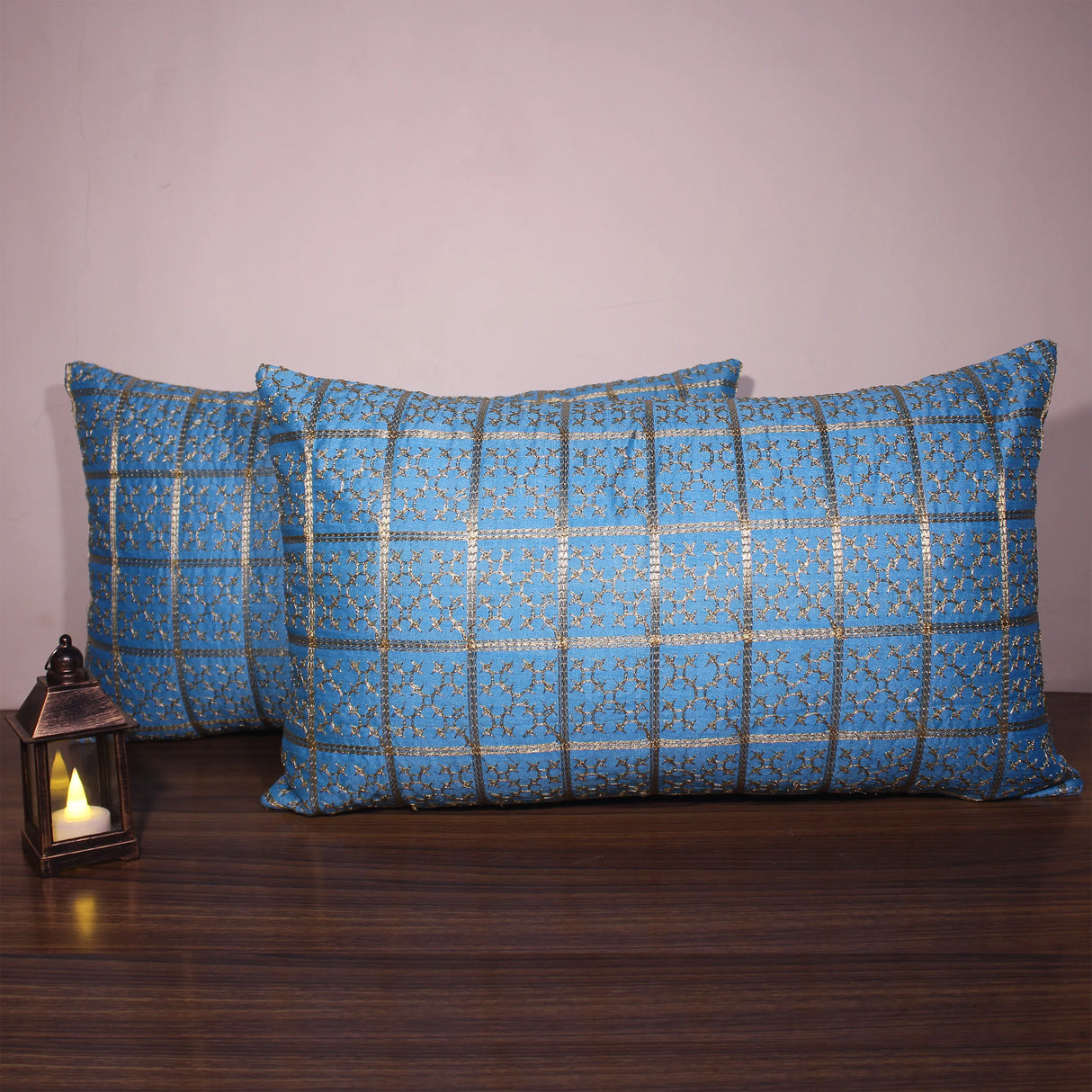 غطاء وسادة BYFT Orchard مقاس 12 × 20 بوصة (تصميم مربعات ذهبية - أزرق) غطاء وسادة مزخرف فاخر للأريكة والسرير وغرفة المعيشة - مجموعة من قطعتين