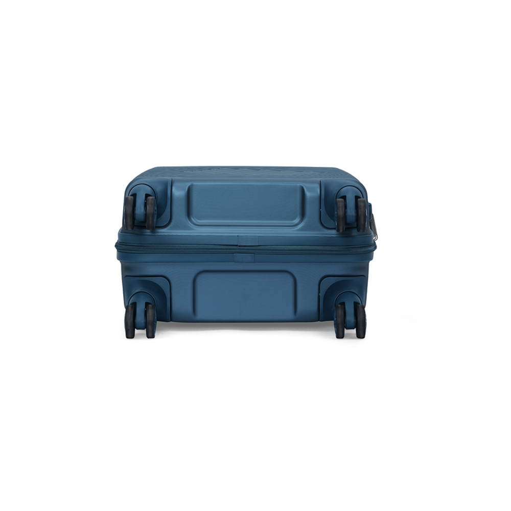 Carlton Crossline Rolling Luggage