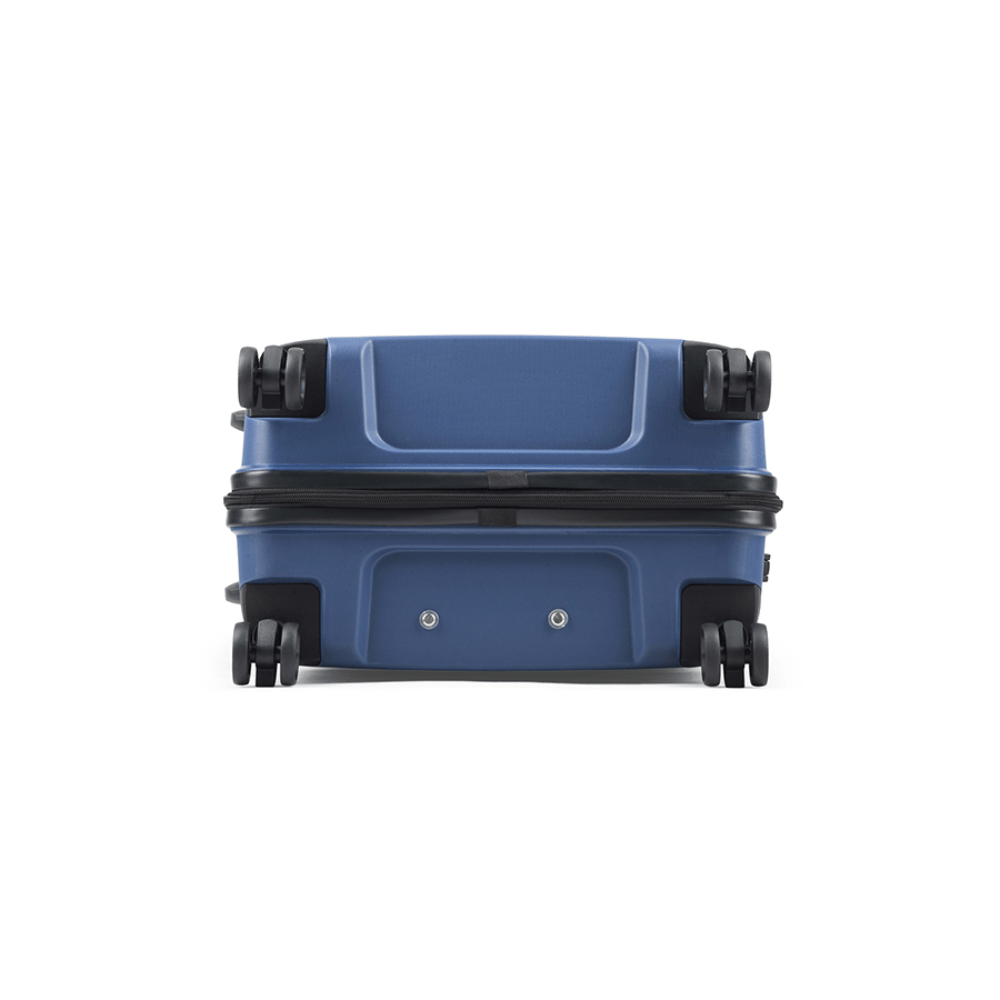 Carlton Harbor Plus Rolling Luggage