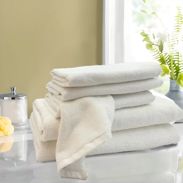 BYFT003694 IRIS BATH TOWEL WHITE Set of 1 C