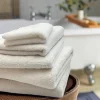 BYFT003694 IRIS BATH TOWEL WHITE Set of 1 D