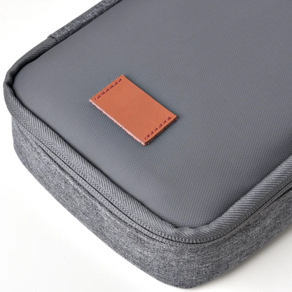 BYFT015318 BYFT Minimalist Travel   Grey A